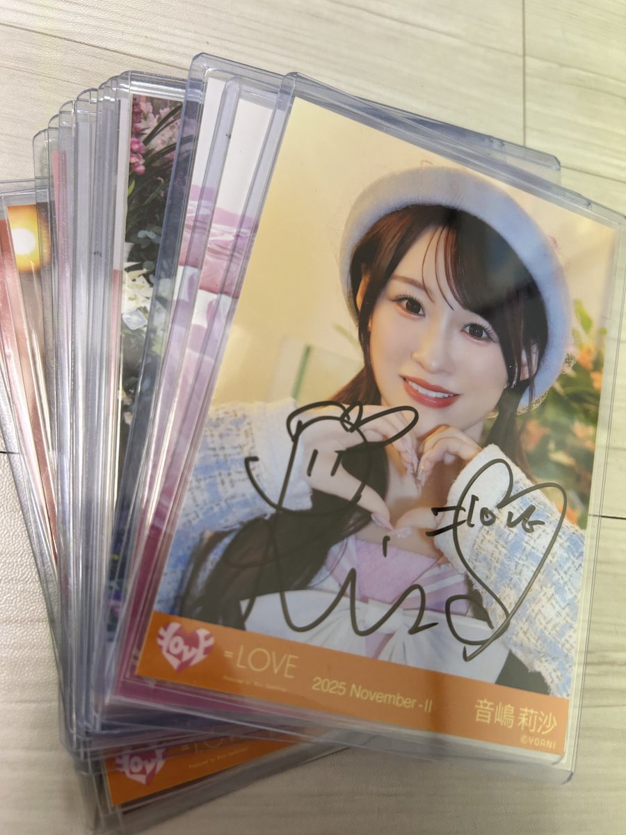 イコラブちゃんの直筆生写真、色々と入荷しております 『木漏れ日