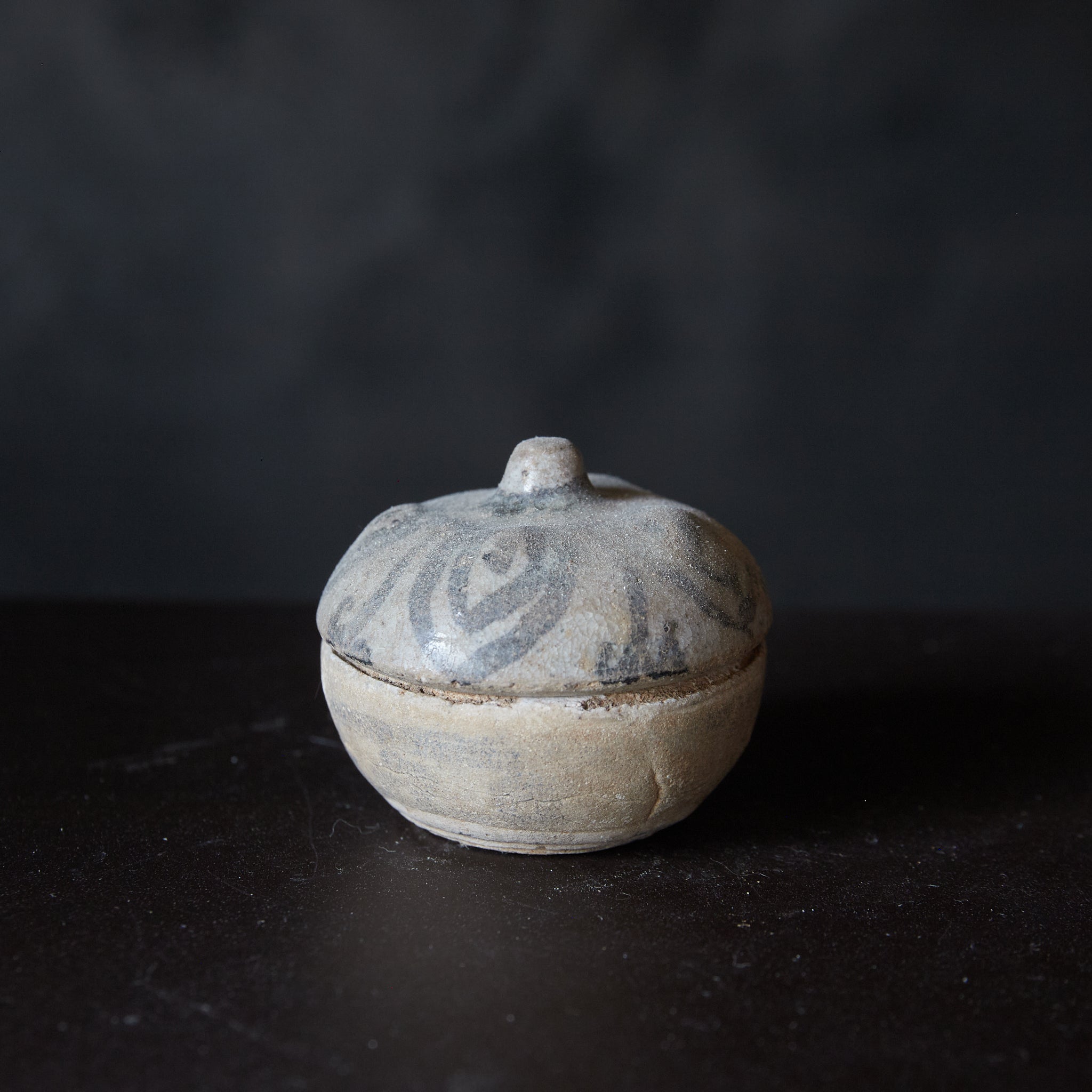 タイ・骨董】宋胡録（スンコロク）鉄絵皿（1301年~1600年） タイ・骨董