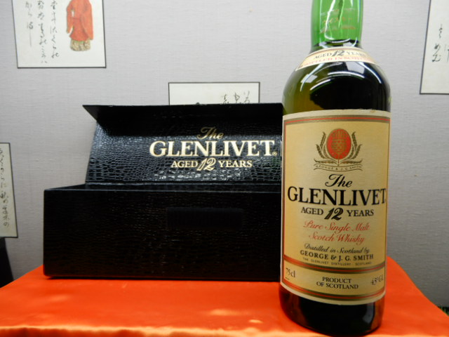 古酒 グレンリベット12年 750ml 赤アザミ アンブレ 特級 木箱付き 古酒