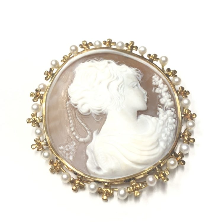 フ*ク様 カメオ女性ブローチ 750刻印 カメオ750（18K）刻印ブローチ