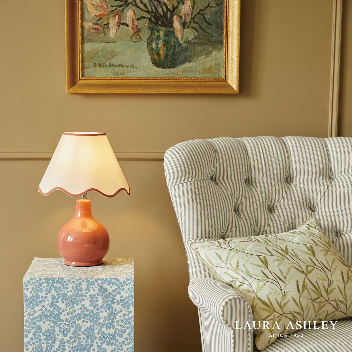 イギリス直輸入：ローラアシュレイランプシェード モビール 新品