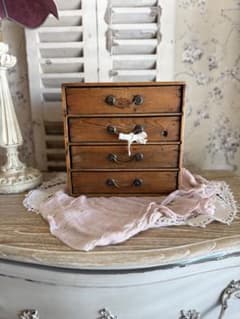 フランスアンティーク小さな木製4段ドゥロワー引き出し抽斗 - メルカリ