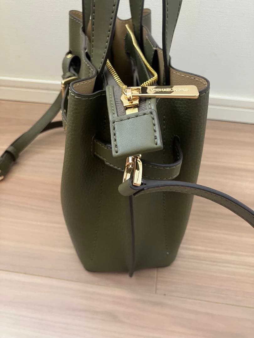 (あゆ)美品マイケルコース　EMILIA SM サッチェルショルダーバッグ