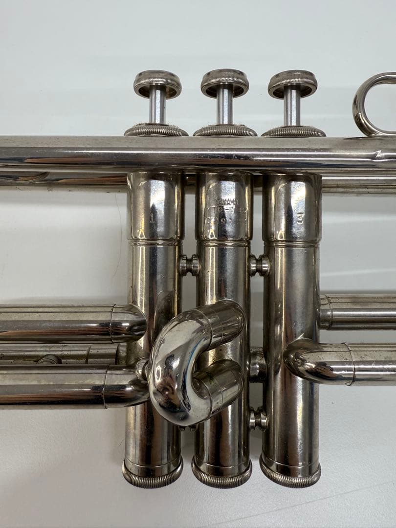 シルバー トランペット バルブ式