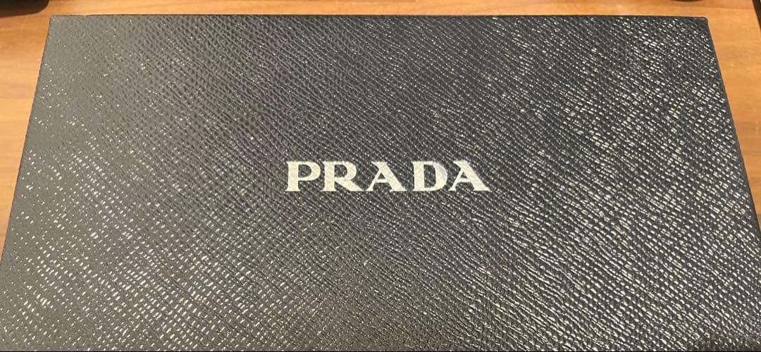 PRADA ブラック 長財布