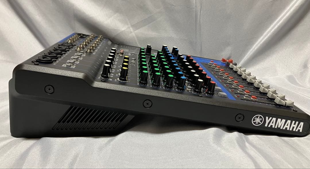 新品同様 YAMAHA MG12XU 12ch アナログミキサー 元箱あり
