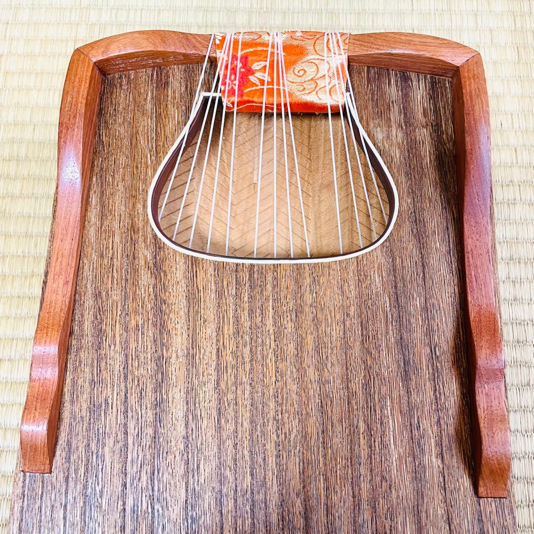 十三弦　高級琴　金蒔絵　お箏　綾杉彫り　梅樹　青貝螺鈿　豪華装飾