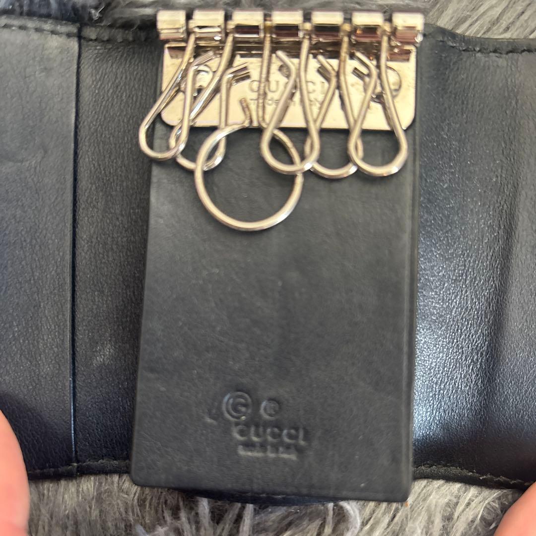 Gucci ブラック レザー キーケース - メルカリ
