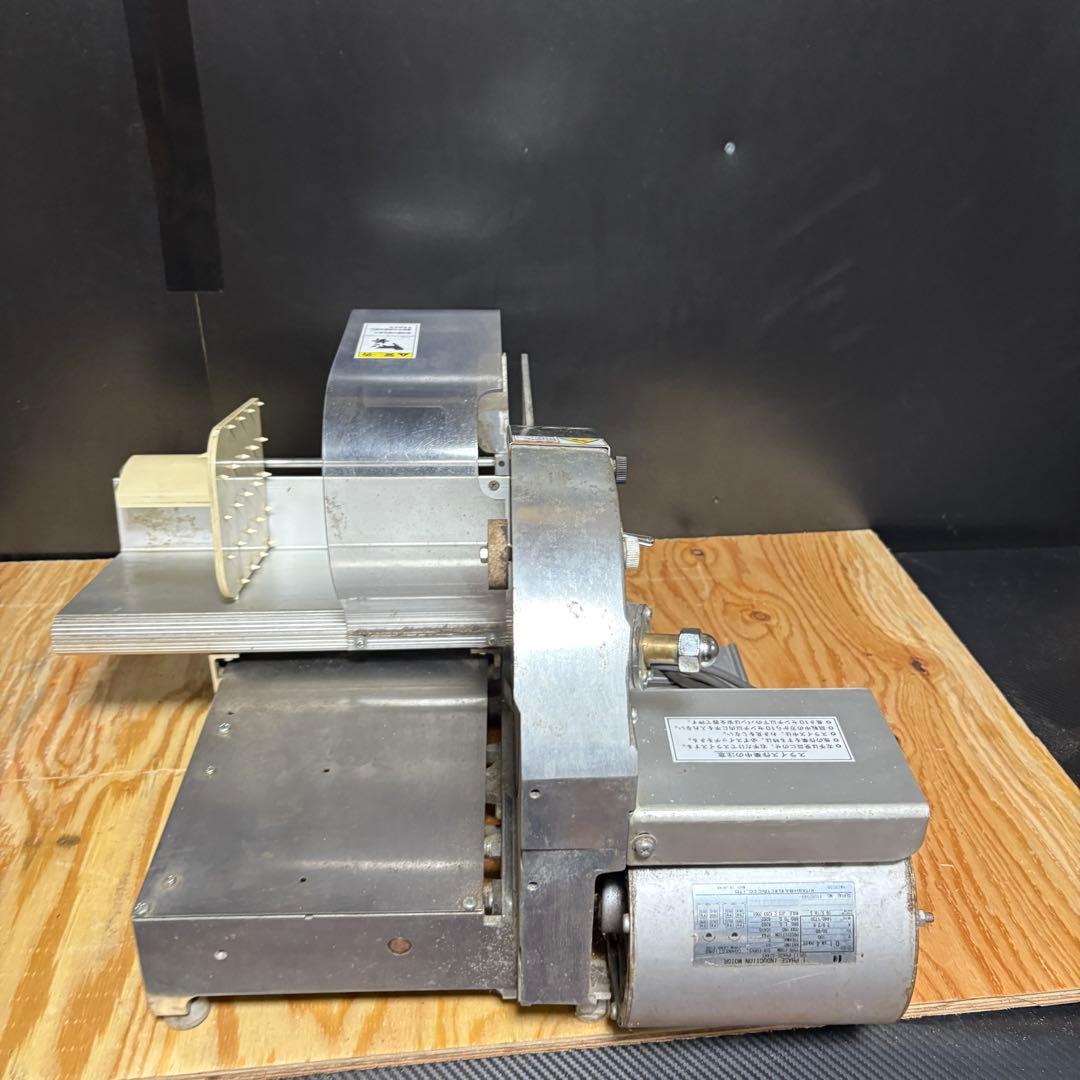 一枚切りパンスライサー 100v ハクラ精機 アルファー70 A-70型