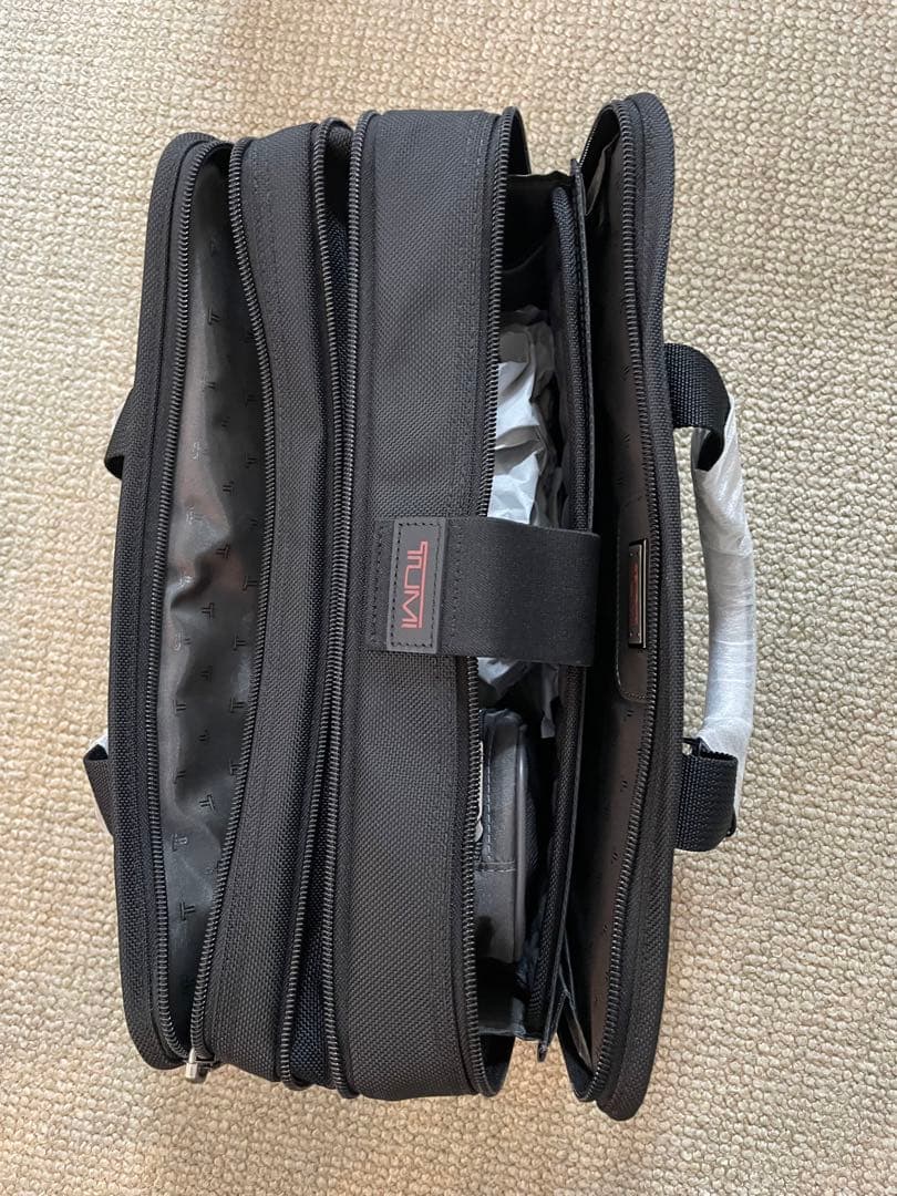 TUMI 新品未使用　ビジネスバック