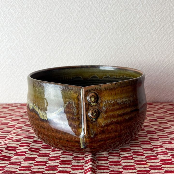 茶道具　高取　十三代 八仙作　とじめ建水　新品・未使用 古物 高取焼 彫三島茶碗 十三代高取八仙作 季節に関係なくお使い