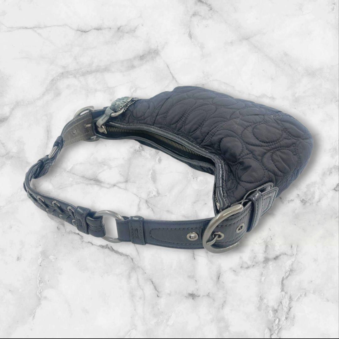 COACH キルティング ブラックショルダーバッグ