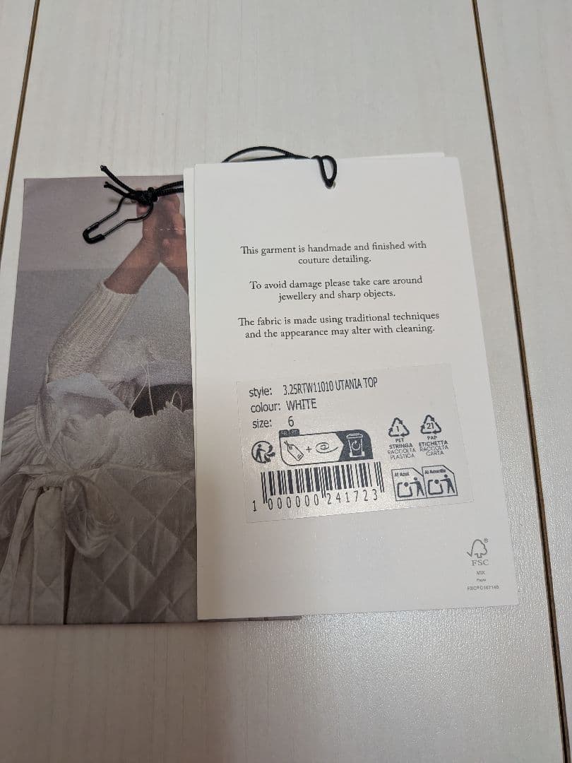 ノースリーブトップス