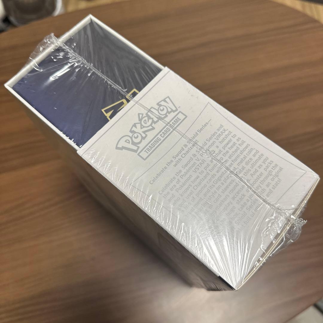 リザードン ウルトラプレミアムコレクション SWORD & SHIELD