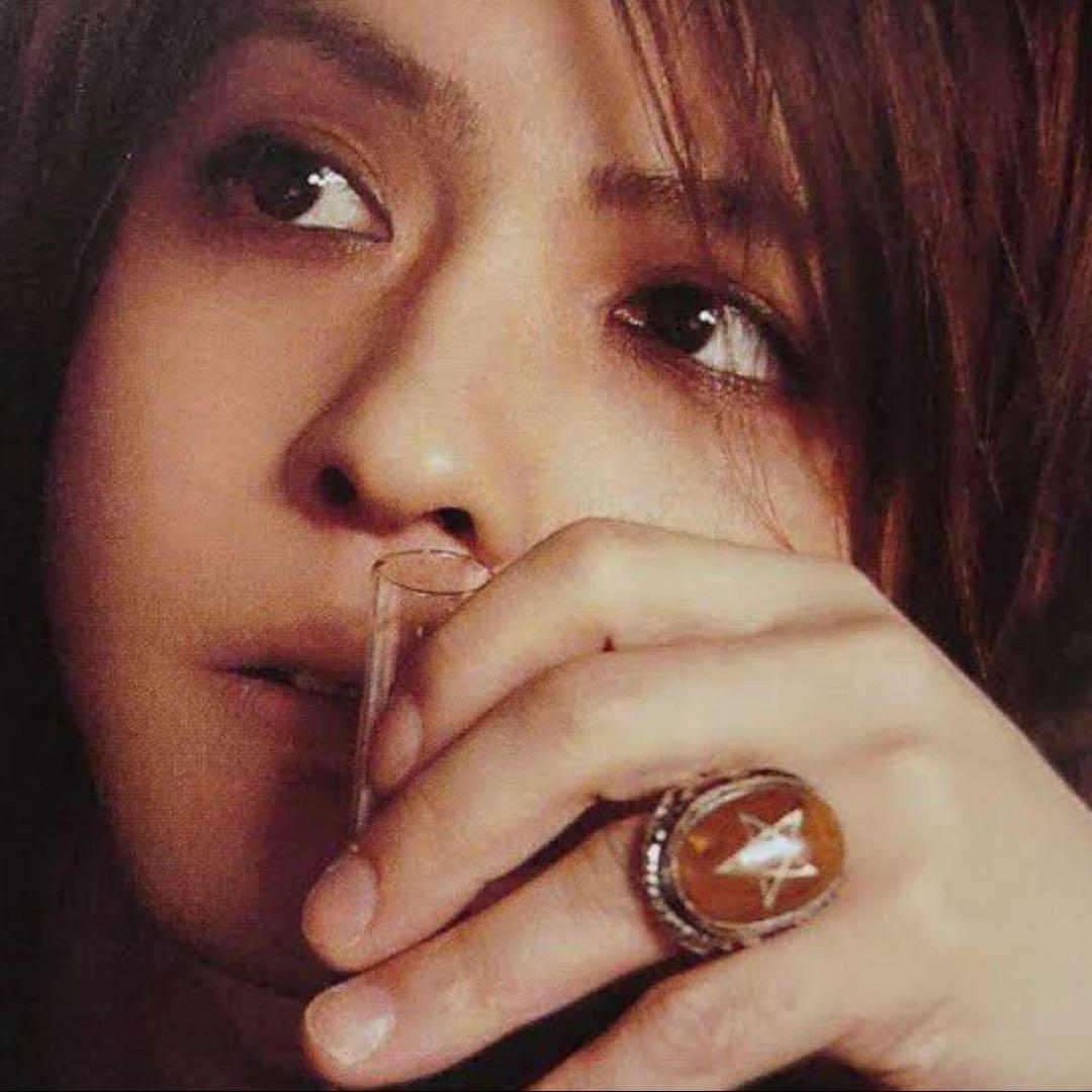 アレックスストリーター エンジェルハートリング 14号 東京レッド hyde着用