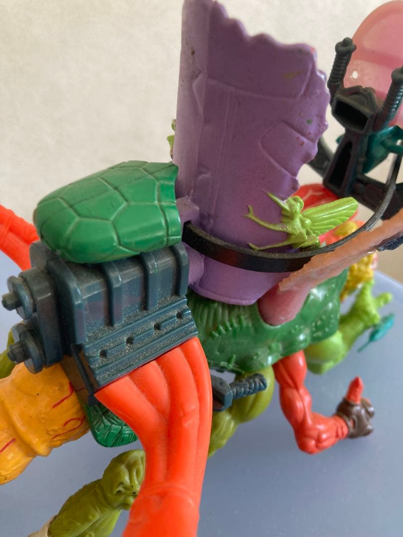 TMNTミュータントタートルズ フィギュア　2点セット。