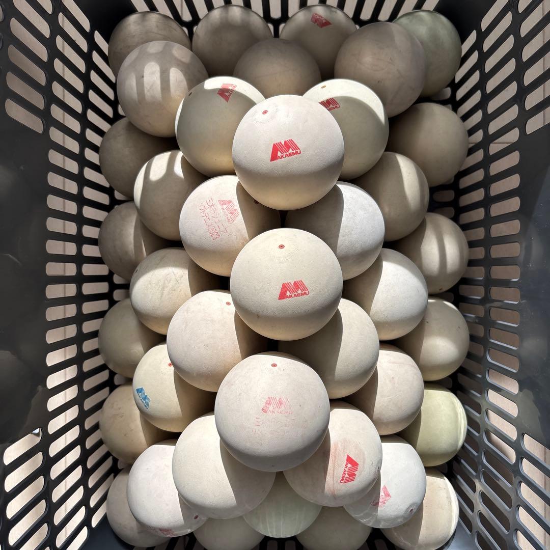 早い者勝ち】ソフトテニス ボール アカエム 50球 中古