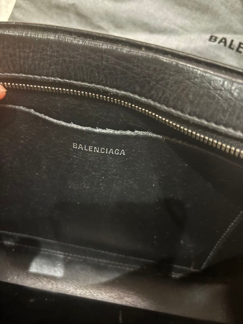 バレンシアガ BALENCIAGAエブリデイ ショルダーバッグ S カメラバッグ