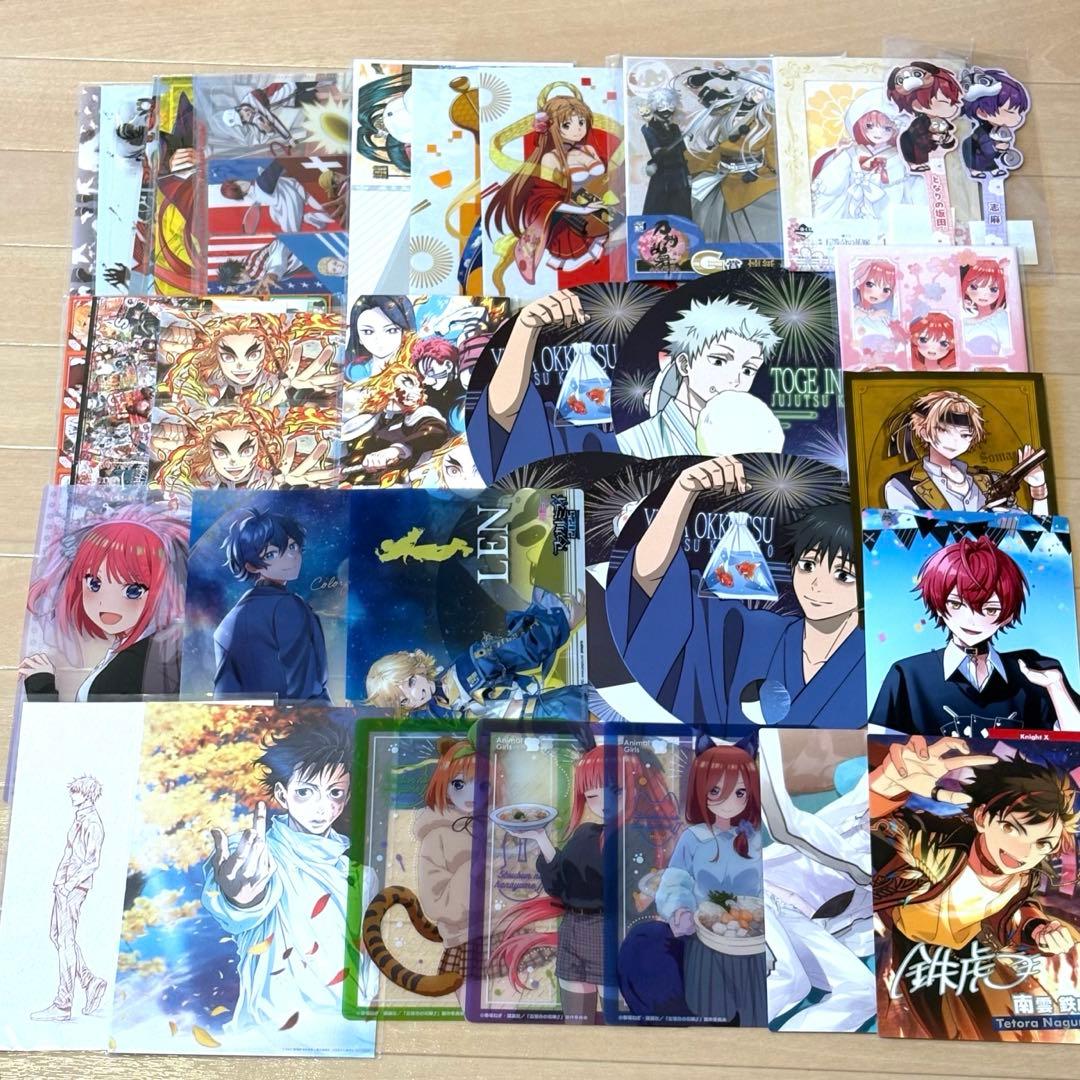アニメグッズ 紙類 超大量 まとめ売り