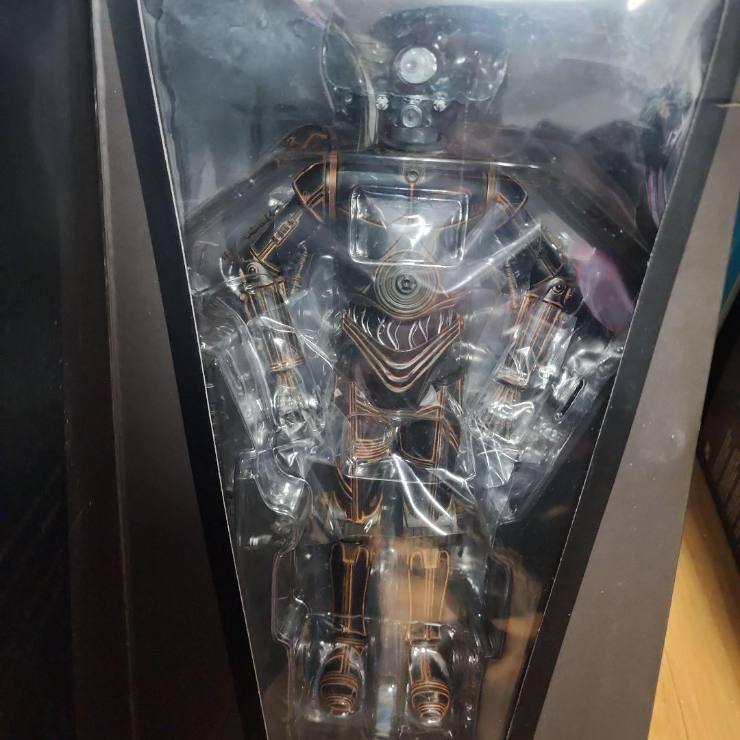 メディコムトイ　RAH スターウォーズ 4-LOM 1/6スケール　未開封