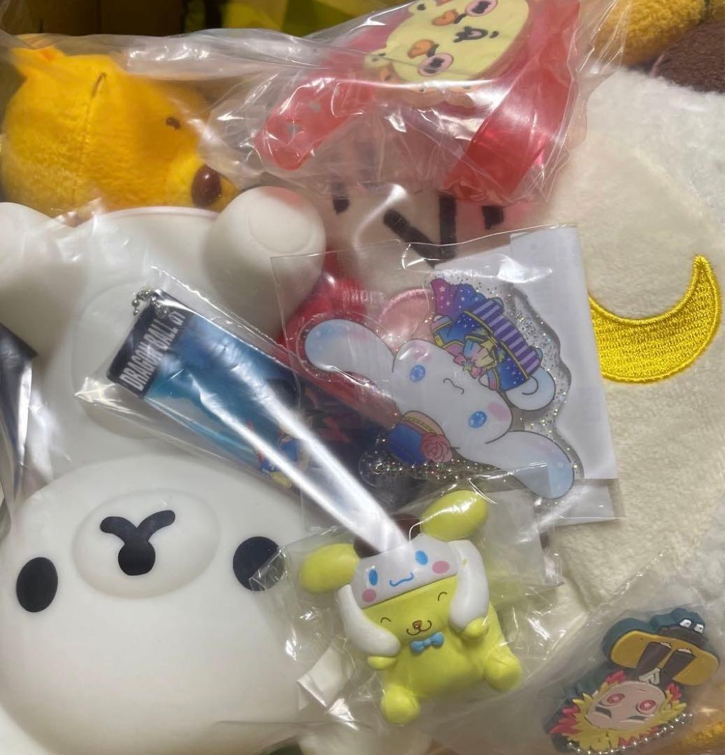 ノンジャンル アニメグッズ 雑貨 250個程度 大量まとめ売りセット