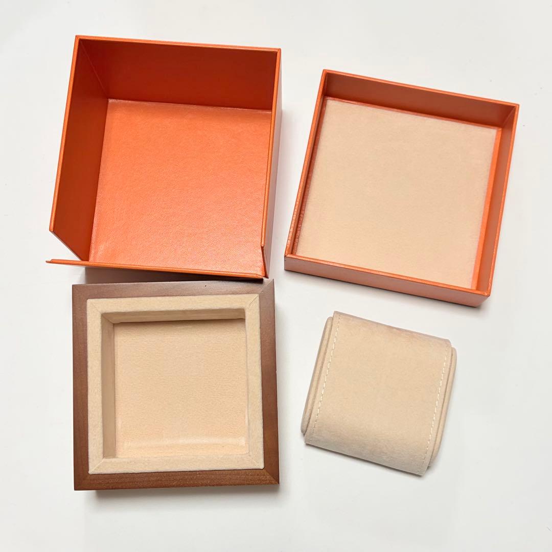 美品 エルメス 腕時計 ケース 空箱 現行品 取扱説明書付き 極美品