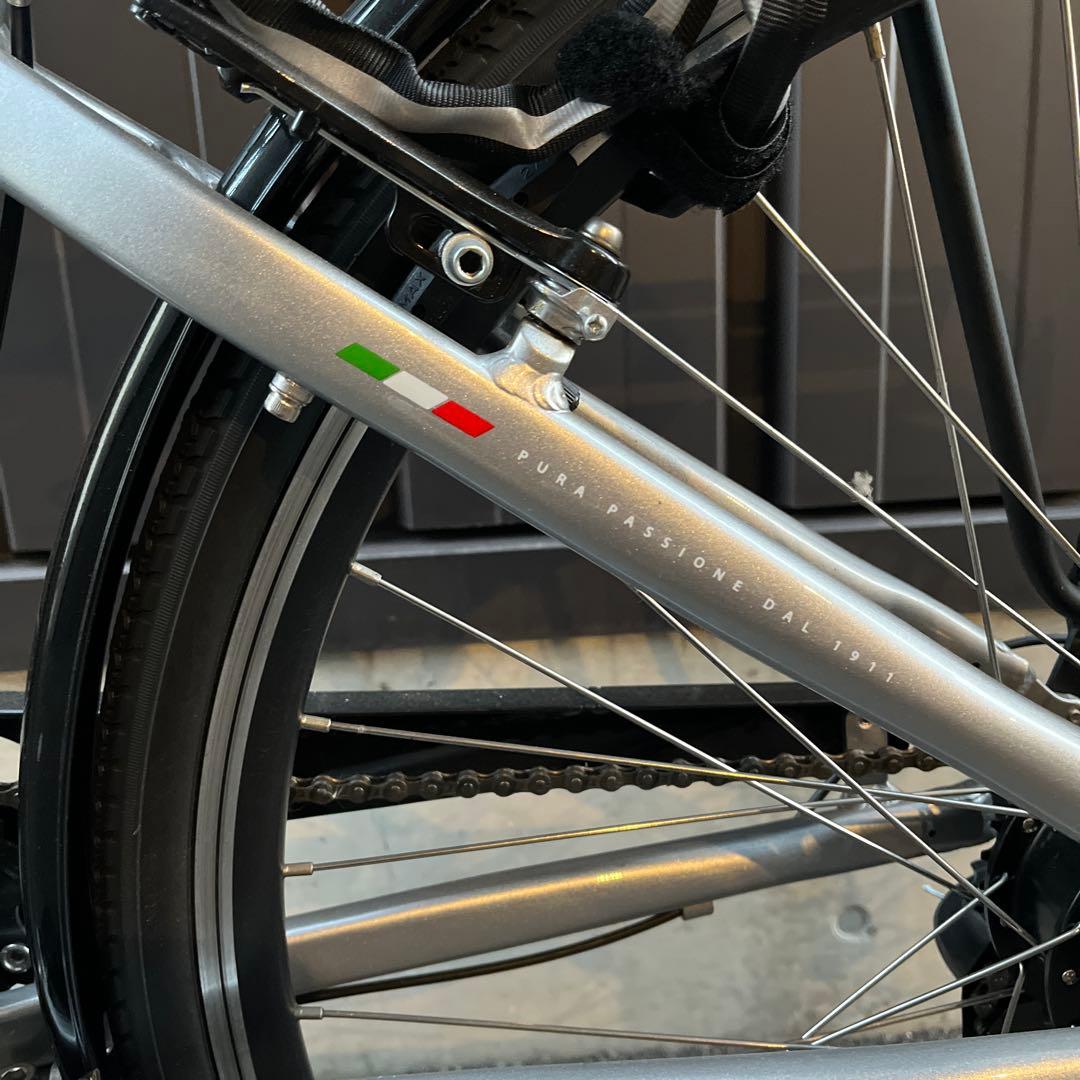 極美品 benelli 電動アシスト自転車 シルバー