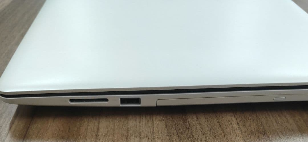 即購入◎】DELLノートパソコン 12G白 Inspiron 3581【中古】