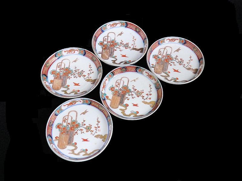 古伊万里 金襴手 花鳥紋に花籠の図 縁高4寸皿