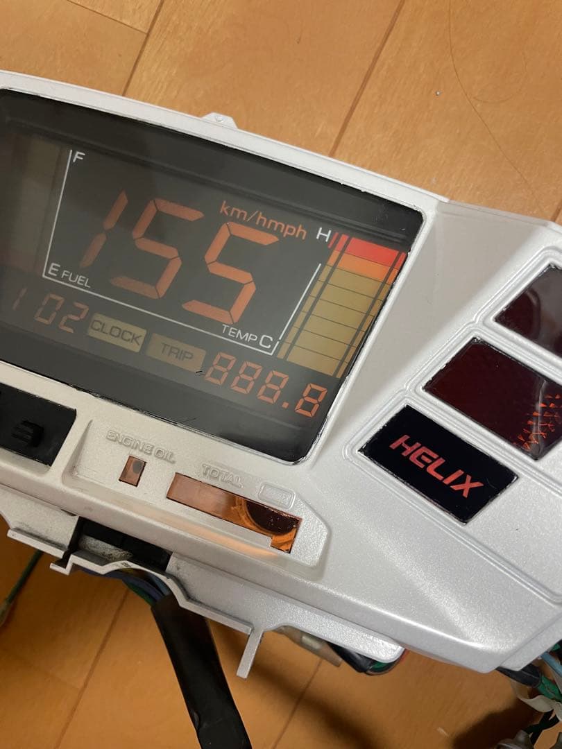 希少！　フュージョン　mf02 純正メーター改