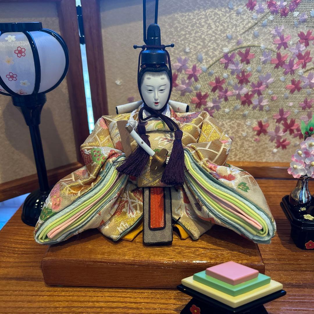 【まろん】 雛人形三段飾り一式　名入れオルゴール　お供え台 説明書付き