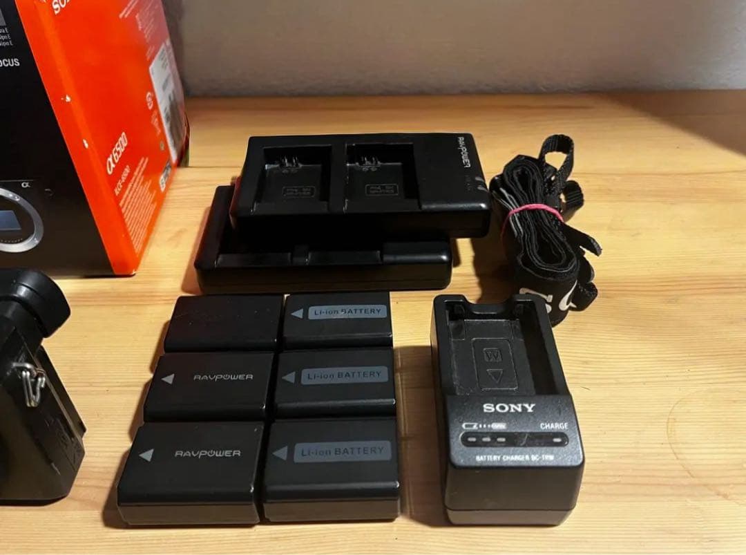 SONY α6500 ミラーレスカメラ バッテリー6個 まとめての通販はau PAY