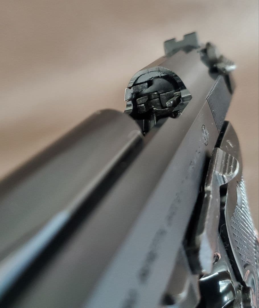 ゴリラ・警視庁捜査第8班 風間使用 スズキ ベレッタ M92SB 未発火品