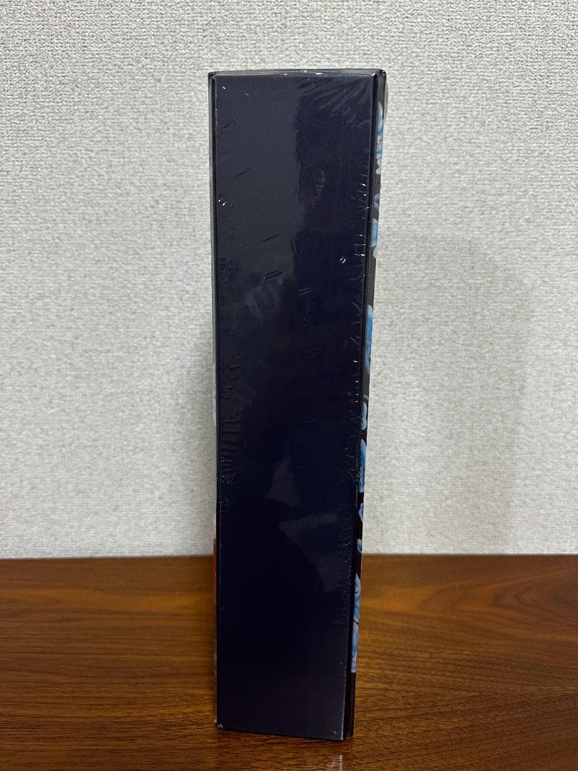 ジョニーウォーカー ブルーラベル、2025年「蛇年」限定ボトル 1本