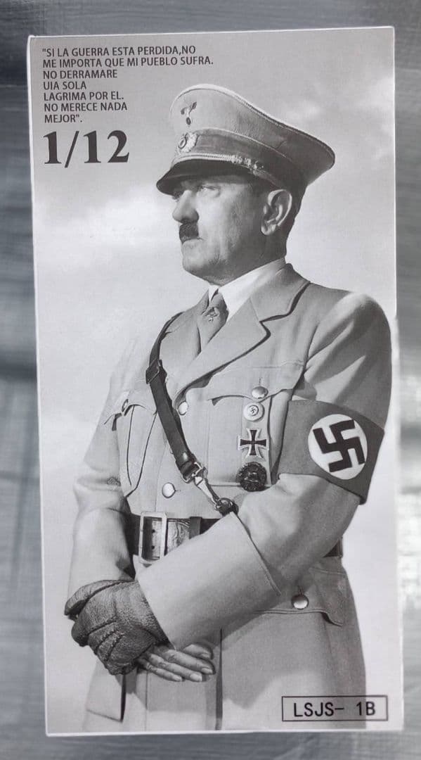 新品未使用　ヒトラー　アクションフィギュア　Downfll