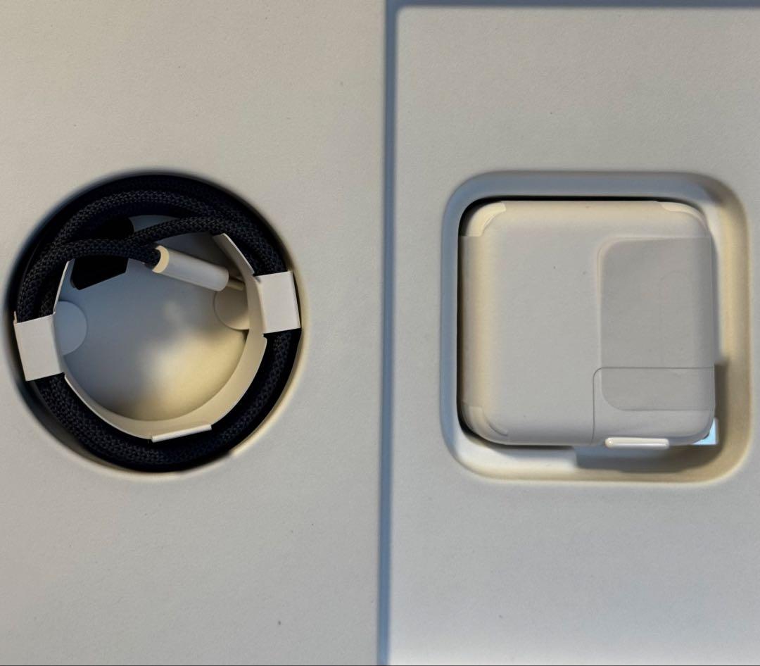 Apple 70W USB-C電源アダプタ＆MagSafe 3 ケーブル セット - メルカリ