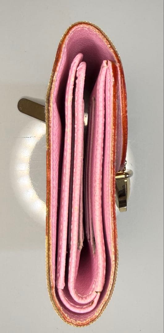 ルイヴィトン モノグラム マルチカラー コアラ 二つ折り財布 白 ピンク