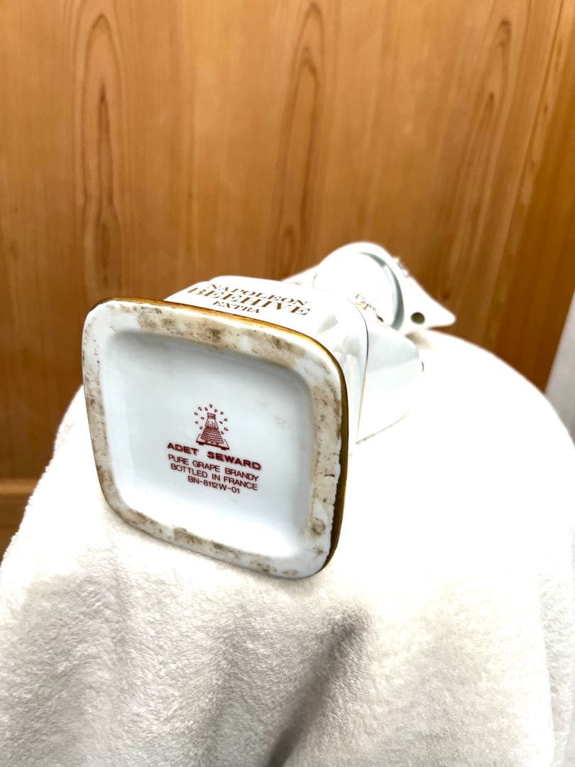 NAPOLEON BEEHIVE EXTRA ブランデー 陶器ボトル 未開栓