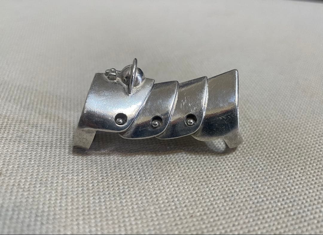 ヴィヴィアンウエストウッド アーマーリング XS イギリス製