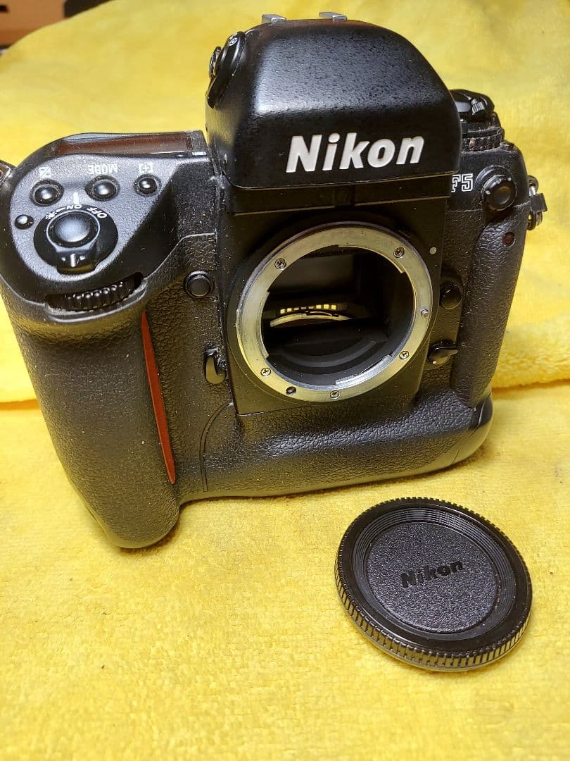 Nikon F5 一眼レフフィルムカメラ 元箱付 美品