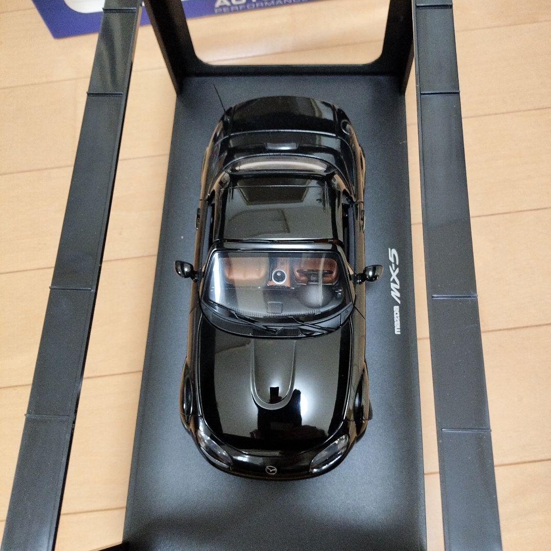 Mazda MX-5 1/18 スケールモデル