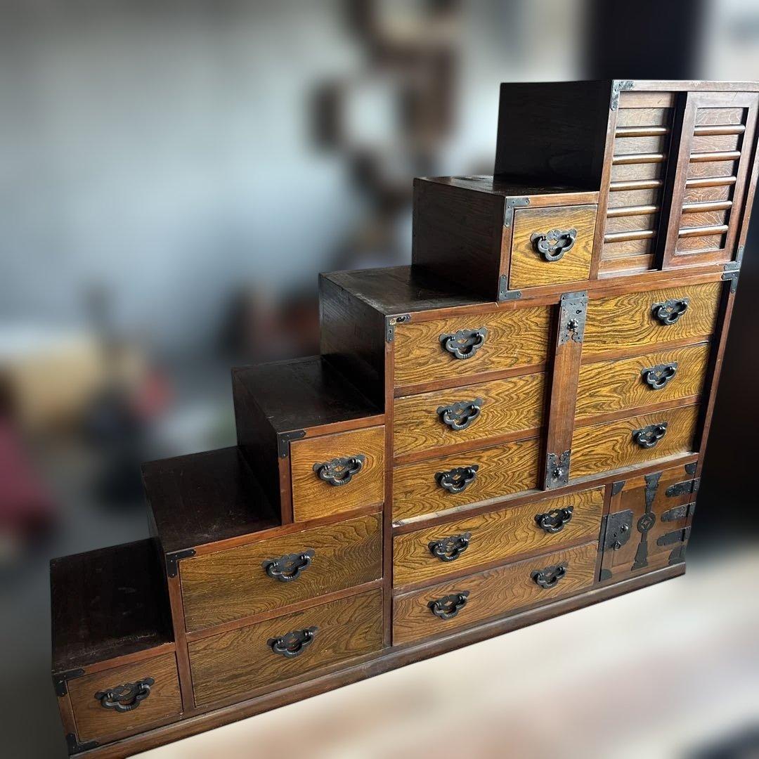 瞬間的衝撃お値下げ❣️ヴィンテージ　大型　木製階段箪笥 引き出し複数 岩谷堂箪笥 階段箪笥 和風 和室 階段タンス 右上がり 左下がり 階段