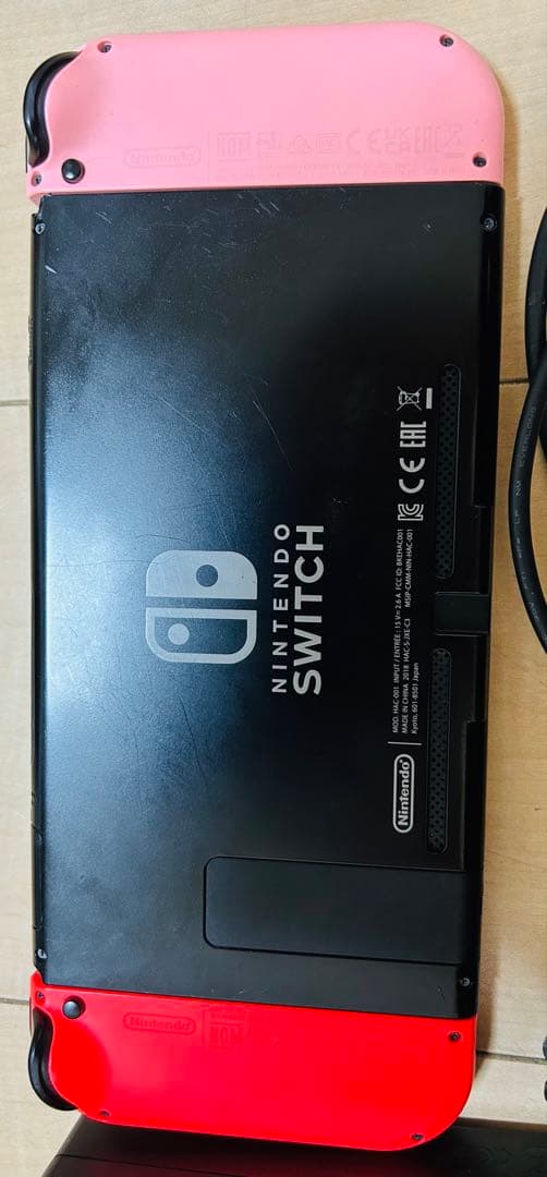 あつ森ケース付きNintendo Switch ピンク/レッド ACアダプター