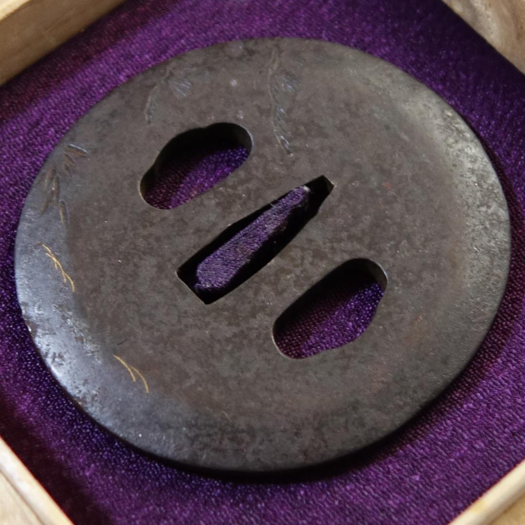 【 太公望図鍔 】 鍔 鐔 鉄地 象嵌 刀装具 武具 骨董 アンティーク