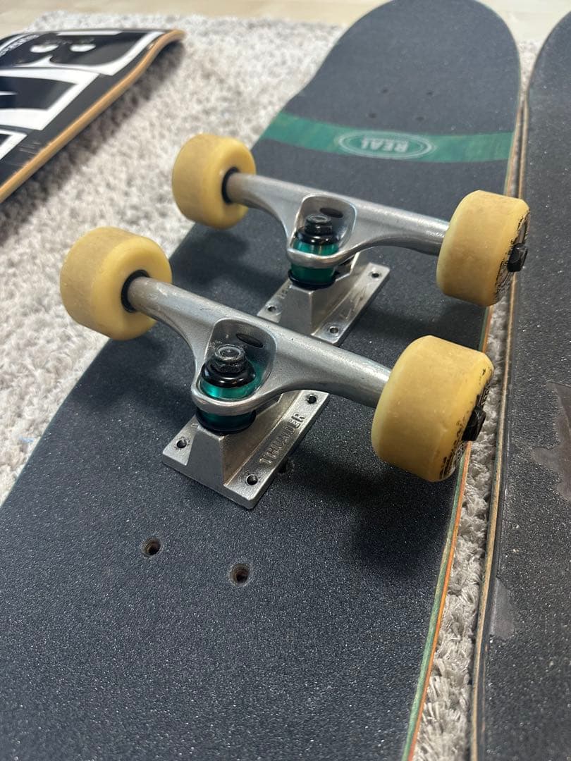 <期間限定>スケートボードコンプリート REALデッキ サンダートラック