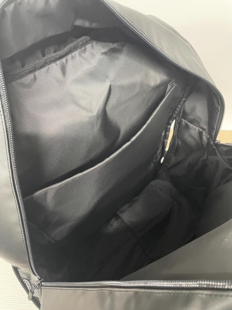 【ななな】新品防水リュック スラッシャー カブセリュック TH-R BK