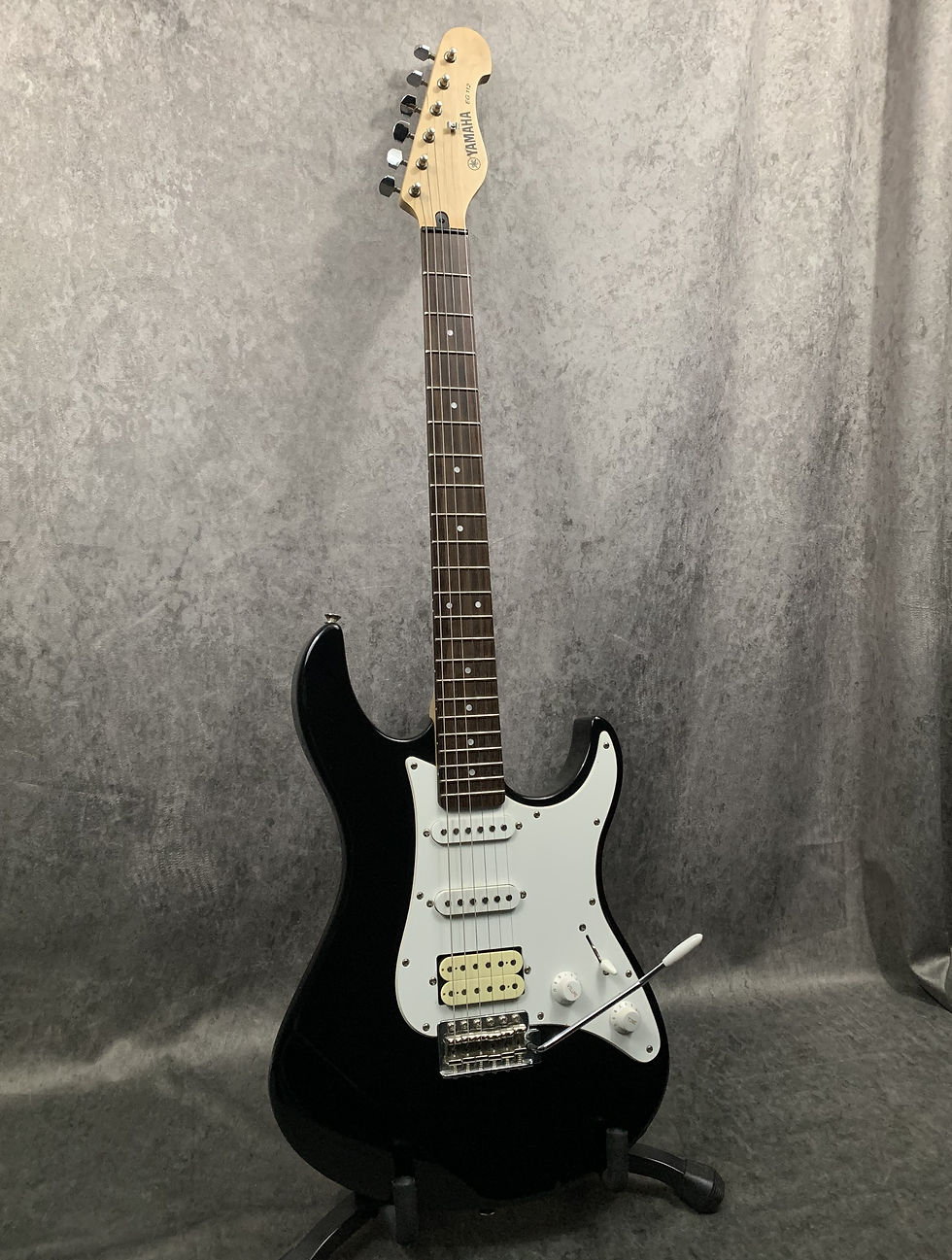 Yamaha PACIFICA PAC012 エレキギター 黒 ソフトケース付き