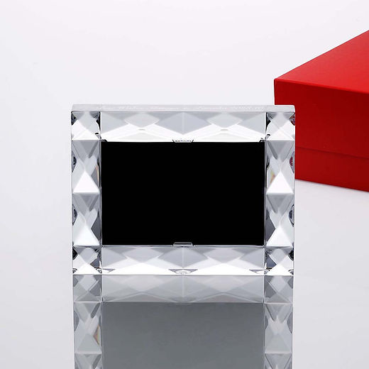 バカラへの名入れはBaccarat only shop アッシュ.ギフトハマ