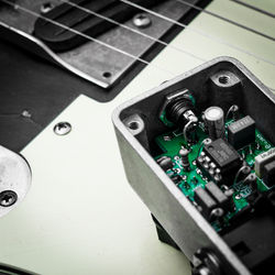 Red Snapper 4 knob Mini | menatone