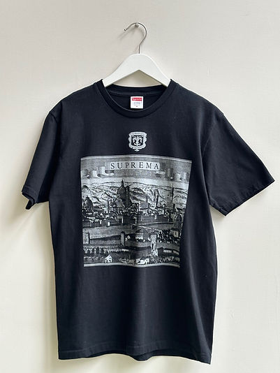 Supreme “Suprema” Black Tee Size Medium | Cure Thrift